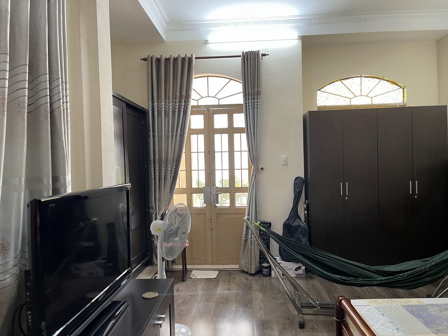 Nhà phố vườn tuyệt đẹp 4 lầu (5,3m x 15m) hẻm VIP Huỳnh Văn Bánh
